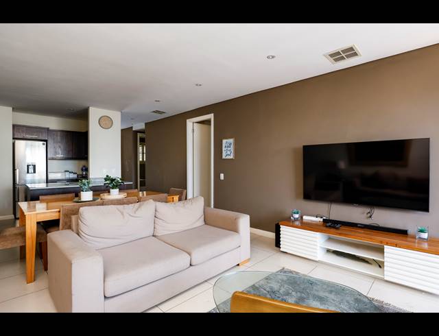 3 BEDROOM APARTMENT FOR SALE IN UMHLANGA CENTRAL